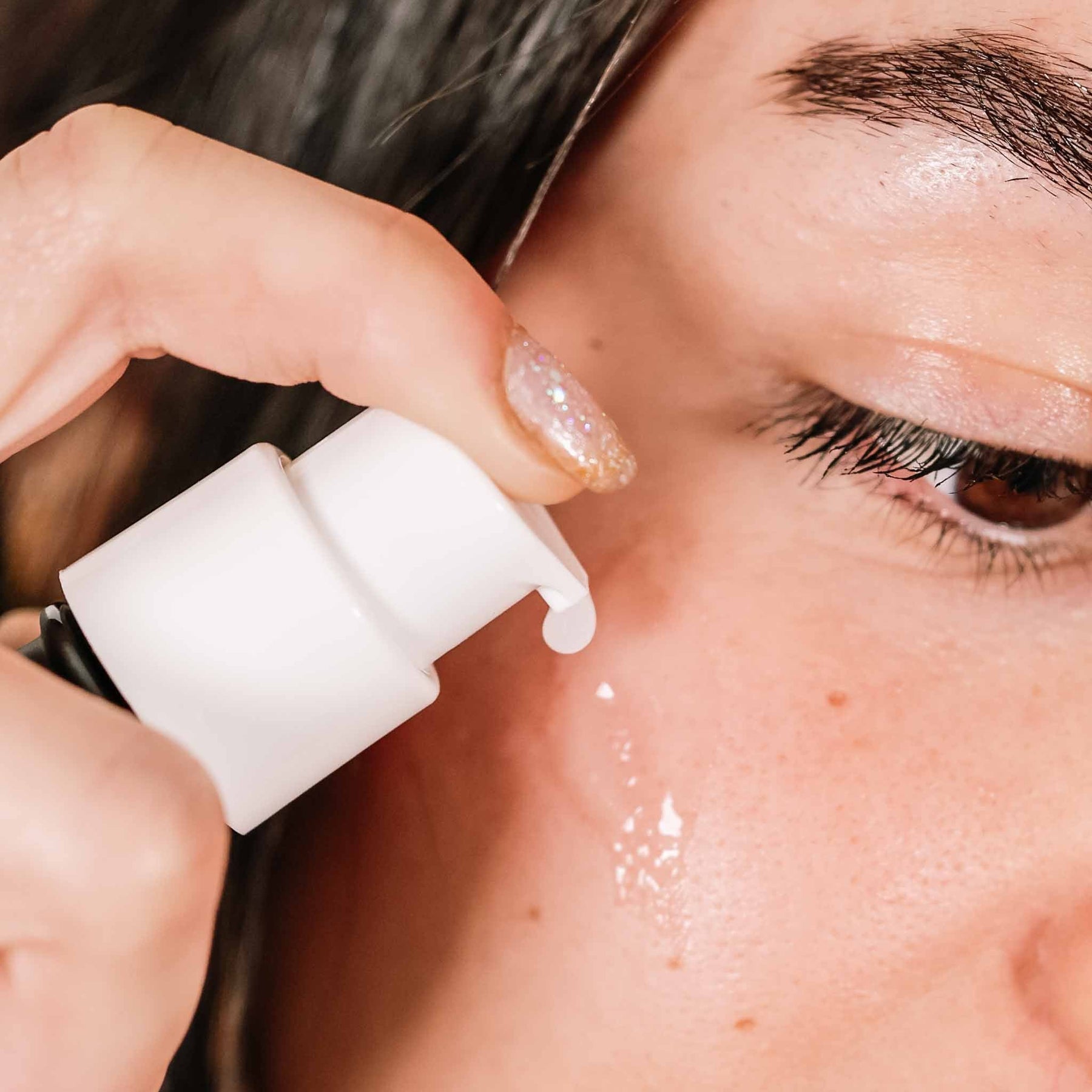 Skincare Routine Step 1: Cleanse Without Stripping - Refresh with Natural, Gentle Ingredients